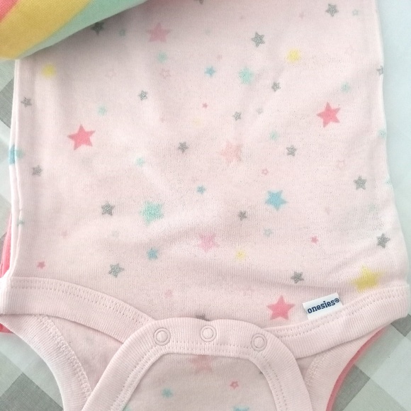 GERBER: Baby Girls' 5pk Rainbow Short Sleeve Onesies - Green/Pink/Cream - Picture 6 of 7